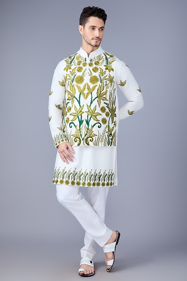 White Silk Bundi Jacket Set by VAROIN MARWAH at Pernia's Pop Up Shop