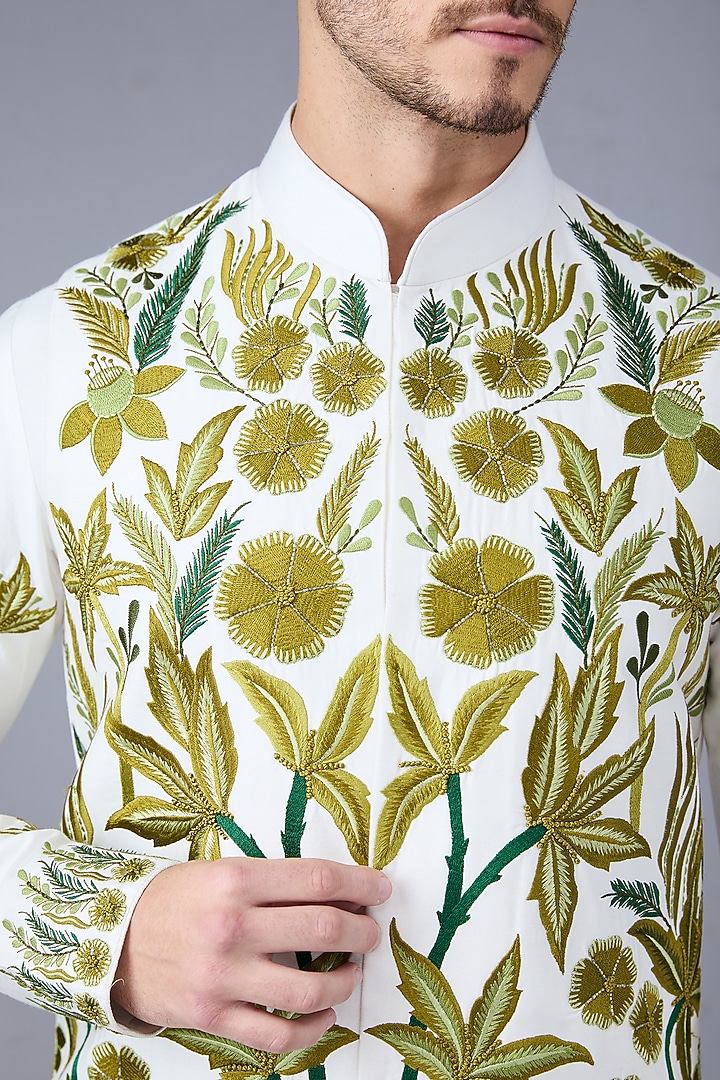 White Silk Bundi Jacket Set by VAROIN MARWAH at Pernia's Pop Up Shop