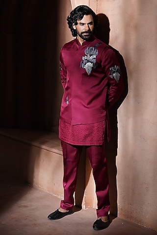 Maroon Velvet Nehru Jacket by varoin marwah