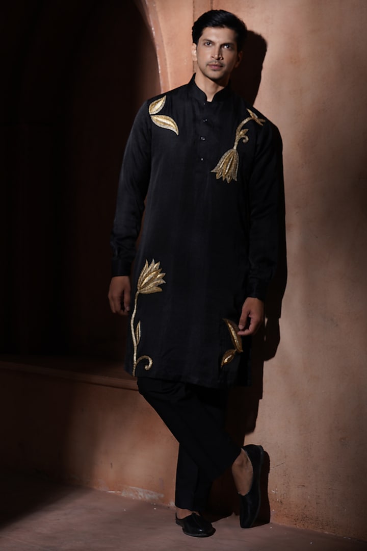 Black Silk Kurta Set by VAROIN MARWAH at Pernia's Pop Up Shop