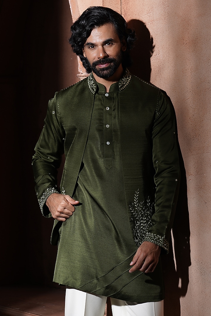 Green Silk Bundi Jacket Set by VAROIN MARWAH at Pernia's Pop Up Shop