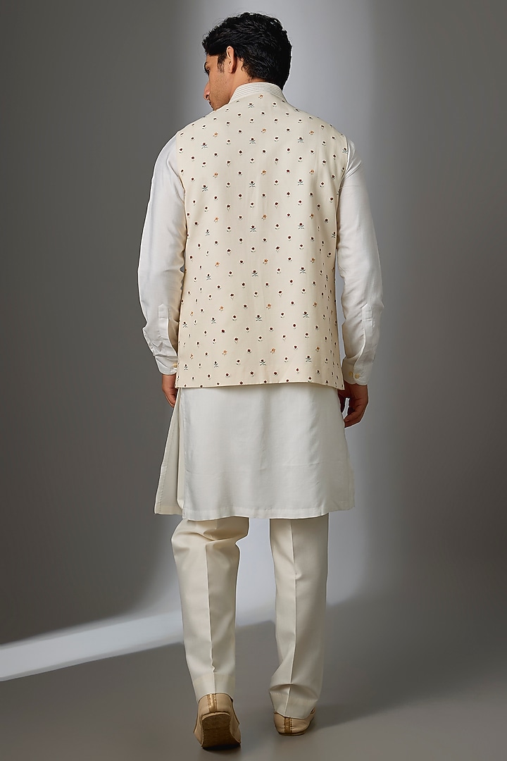 Cream Silk Bundi Jacket Set by VAROIN MARWAH at Pernia's Pop Up Shop
