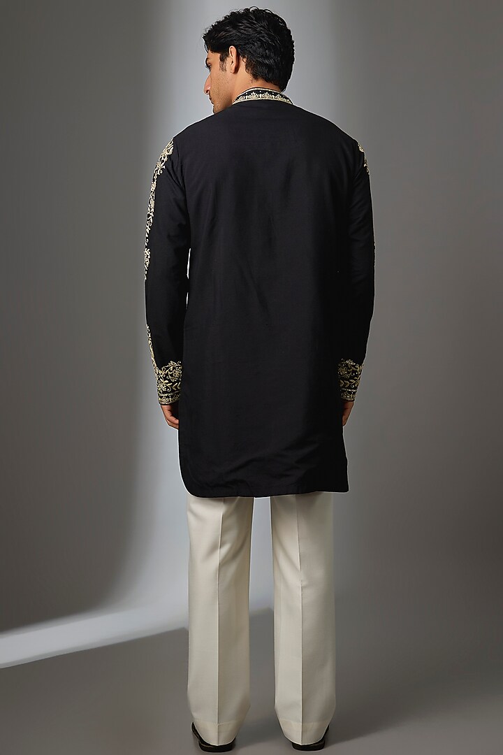 Black Silk Embellished Kurta Set by VAROIN MARWAH at Pernia's Pop Up Shop