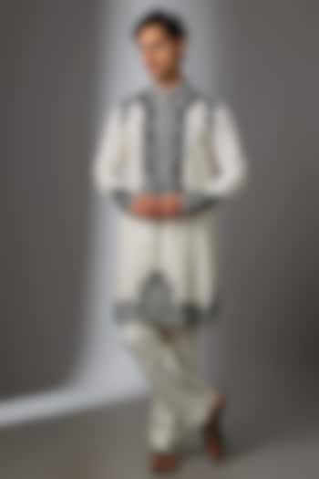 White Silk Embellished Kurta Set by VAROIN MARWAH at Pernia's Pop Up Shop