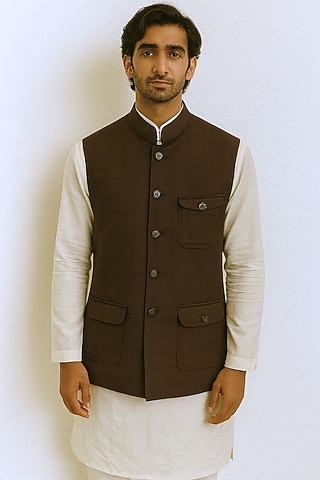 Maroon Suiting Checkered Nehru Jacket by VAROIN MARWAH