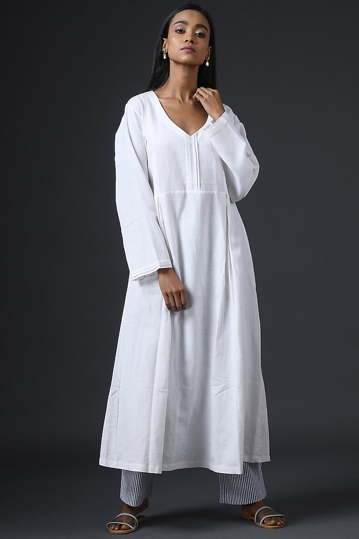 White Cotton Linen Pleated Tunic by Vasstram at Pernia's Pop Up Shop