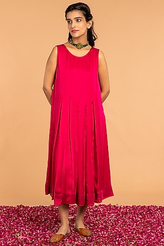 Pink Mosal Satin Pleated Maxi Dress by Vasstram