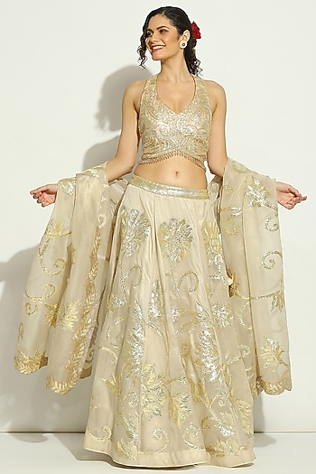 Ivory Organza Gota Embroidered Wedding Lehenga Set by Vandana Sethi at Pernia's Pop Up Shop