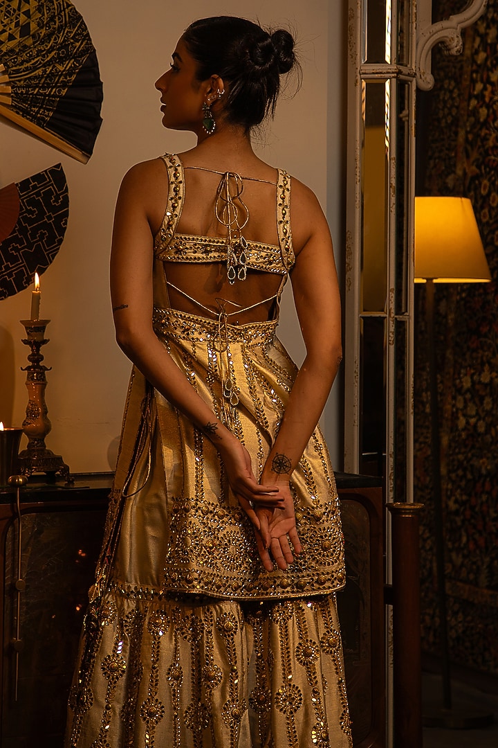 Ivory Shimmer Dupion Silk Mirror Work Gharara Set by Vandana Sethi at Pernia's Pop Up Shop