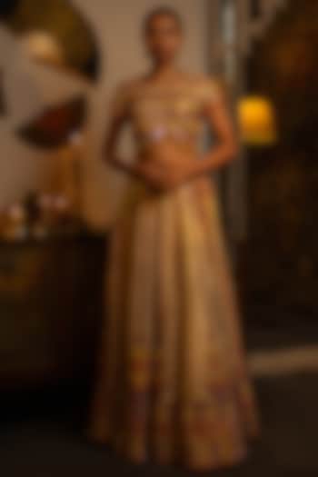Ivory Shimmer Raw Silk Mirror Work Wedding Lehenga Set by Vandana Sethi at Pernia's Pop Up Shop