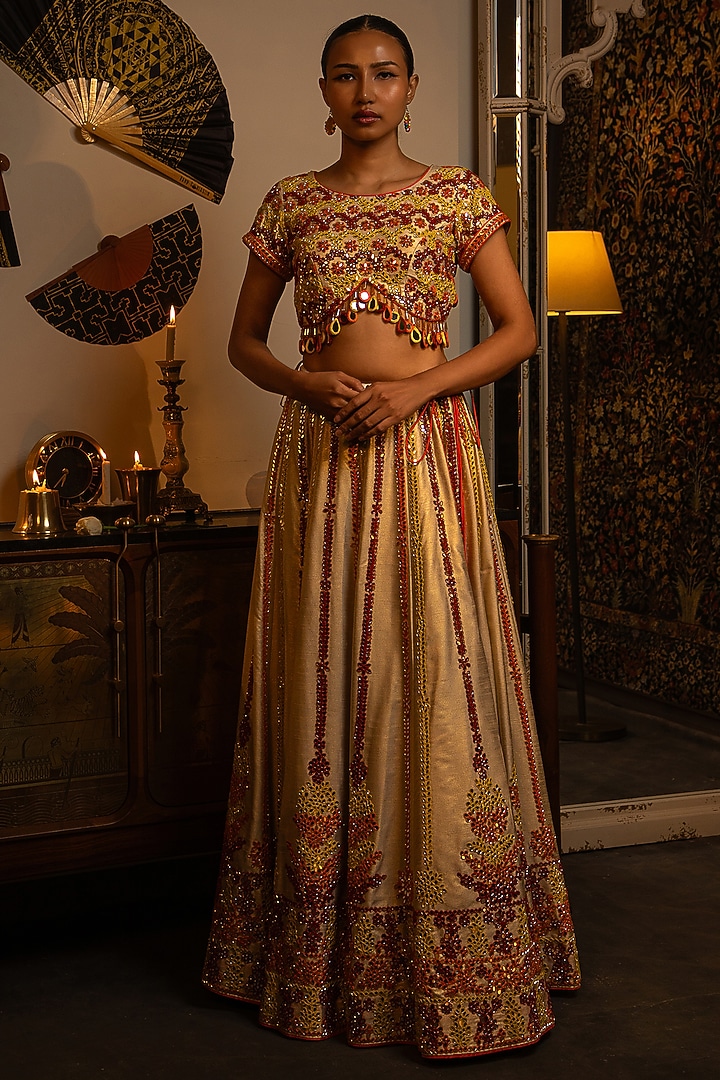 Ivory Shimmer Raw Silk Mirror Work Wedding Lehenga Set by Vandana Sethi at Pernia's Pop Up Shop