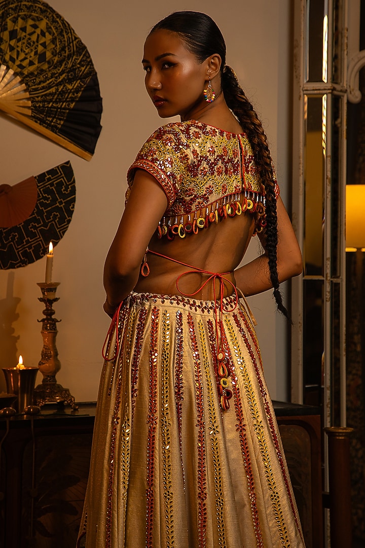 Ivory Shimmer Raw Silk Mirror Work Wedding Lehenga Set by Vandana Sethi at Pernia's Pop Up Shop