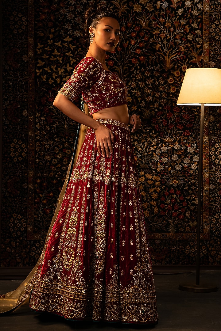 Deep Fuchsia Pink Velvet Zardosi Work Bridal Lehenga Set by Vandana Sethi at Pernia's Pop Up Shop