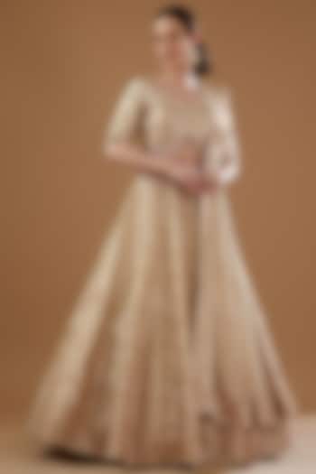 Gold Dupion Silk Embroidered Bridal Lehenga Set by Vandana Sethi at Pernia's Pop Up Shop