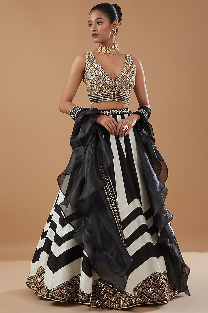 Black & White Dupion Raw Silk Embroidered Lehenga Set by Vandana Sethi