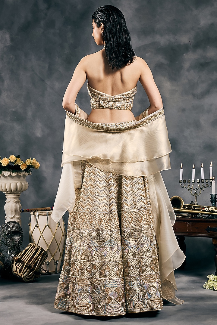 Ivory Shimmer Raw Silk Sequins Work Bridal Lehenga Set by Vandana Sethi at Pernia's Pop Up Shop