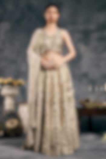 Ivory Shimmer Raw Silk Mirror Work Bridal Lehenga Set by Vandana Sethi at Pernia's Pop Up Shop