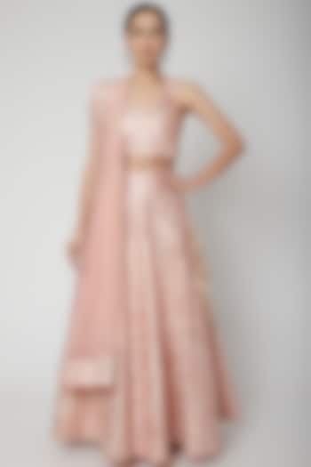 Apricoat Embroidered Wedding Lehenga Set by Vandana Sethi at Pernia's Pop Up Shop