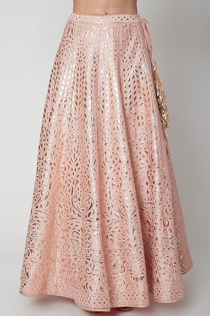 Apricoat Embroidered Wedding Lehenga Set by Vandana Sethi at Pernia's Pop Up Shop