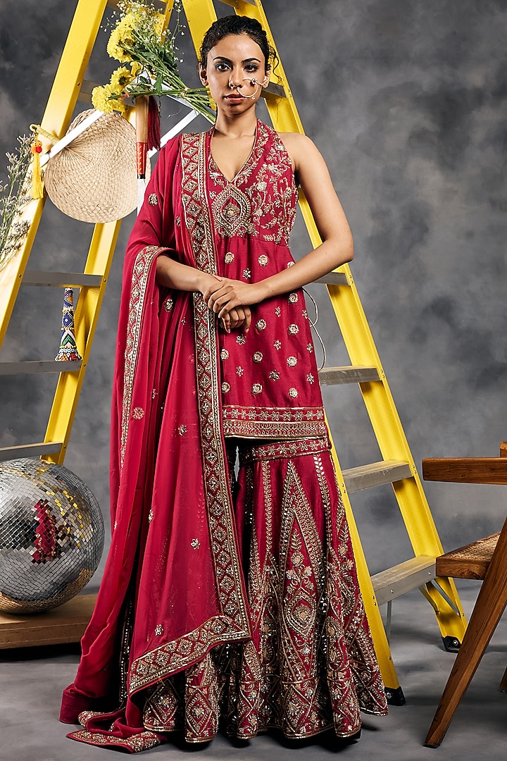 Dark Fuchsia Pink Organza Mirror Work Gharara Set by Vandana Sethi at Pernia's Pop Up Shop