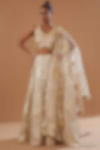 Ivory Shimmer Organza Embroidered Wedding Lehenga Set by Vandana Sethi at Pernia's Pop Up Shop