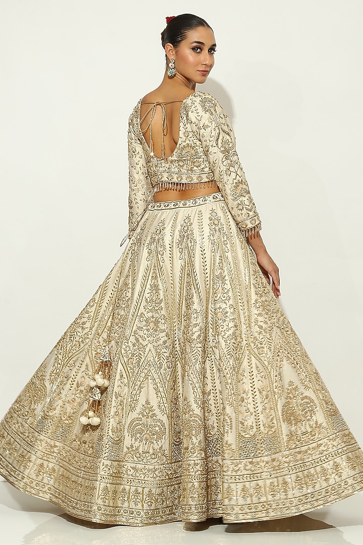 Ivory Shimmer Raw Silk Zardosi Embroidered Bridal Lehenga Set by Vandana Sethi at Pernia's Pop Up Shop