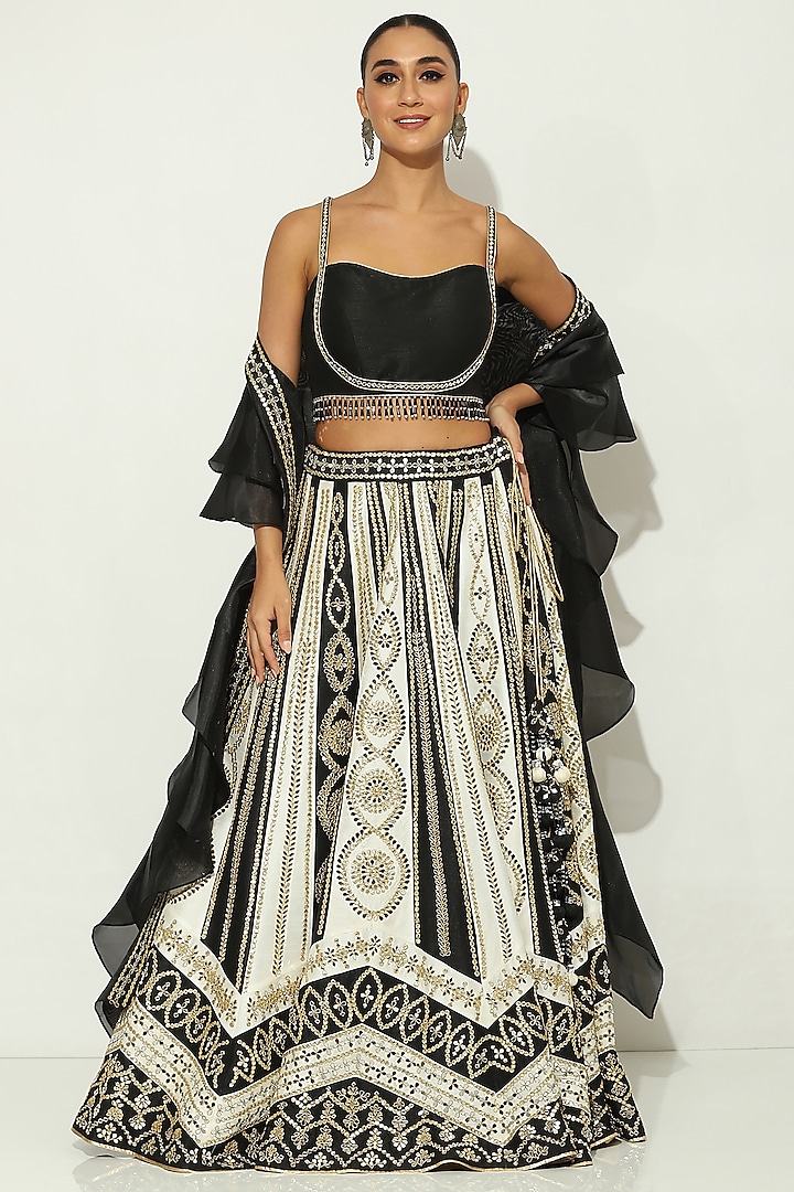 Black & White Dupion Silk Mirror Embellished Bridal Lehenga Set by Vandana Sethi at Pernia's Pop Up Shop