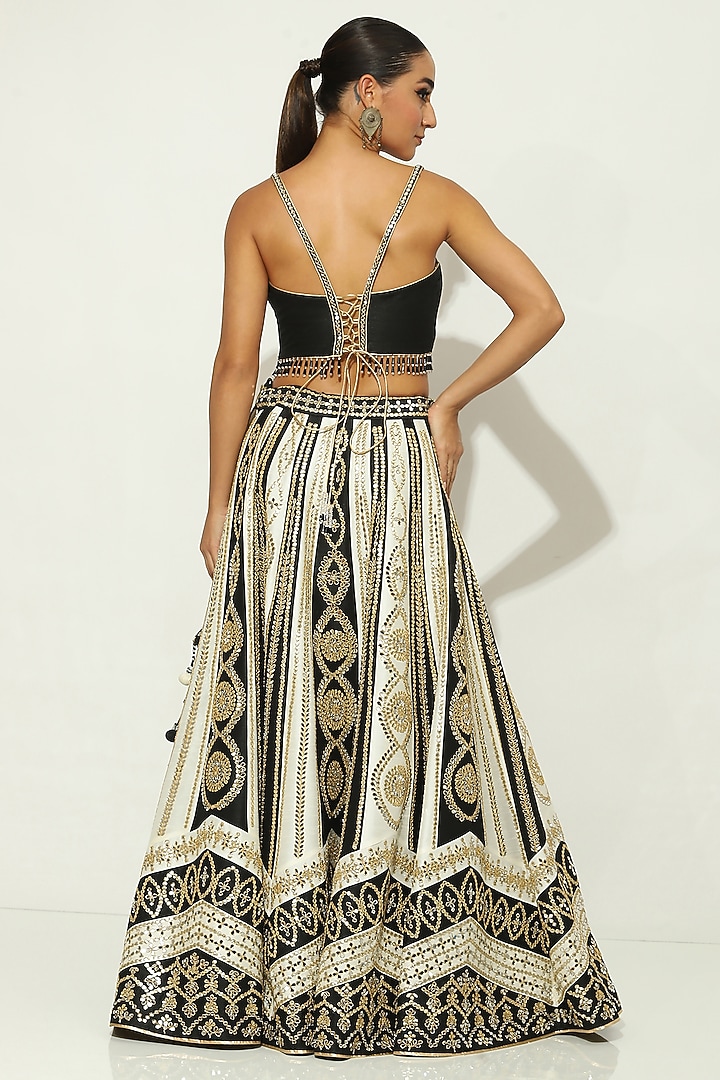 Black & White Dupion Silk Mirror Embellished Bridal Lehenga Set by Vandana Sethi at Pernia's Pop Up Shop