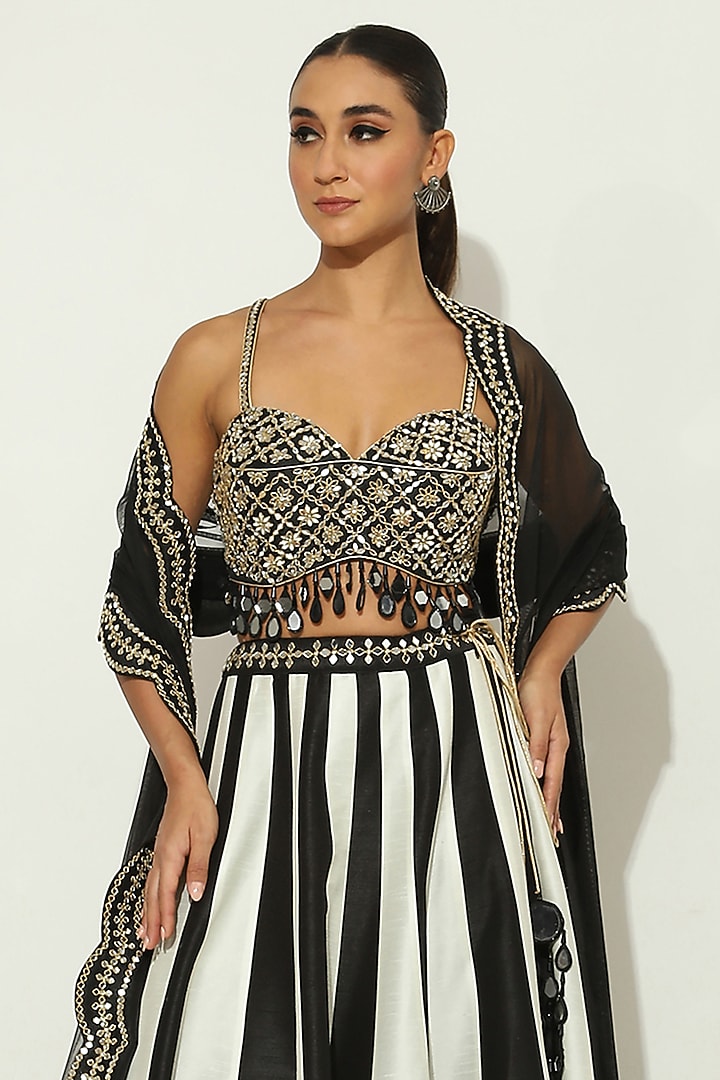 Black & White Dupion Silk Mirror Embellished & Stripe Printed Wedding Lehenga Set by Vandana Sethi at Pernia's Pop Up Shop