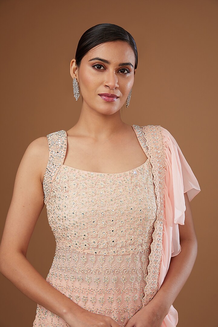 Peach Georgette Gharara Set by Vandana Sethi at Pernia's Pop Up Shop