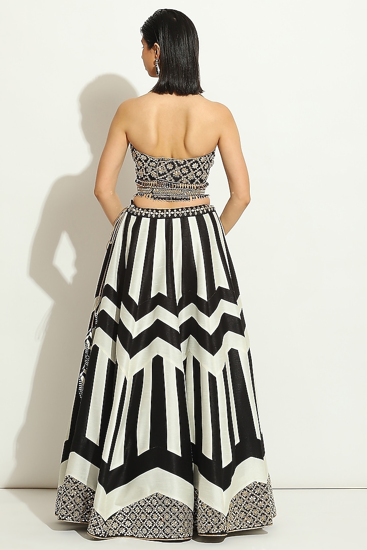 Black & White Dupion Silk Chevron Wedding Lehenga Set by Vandana Sethi at Pernia's Pop Up Shop