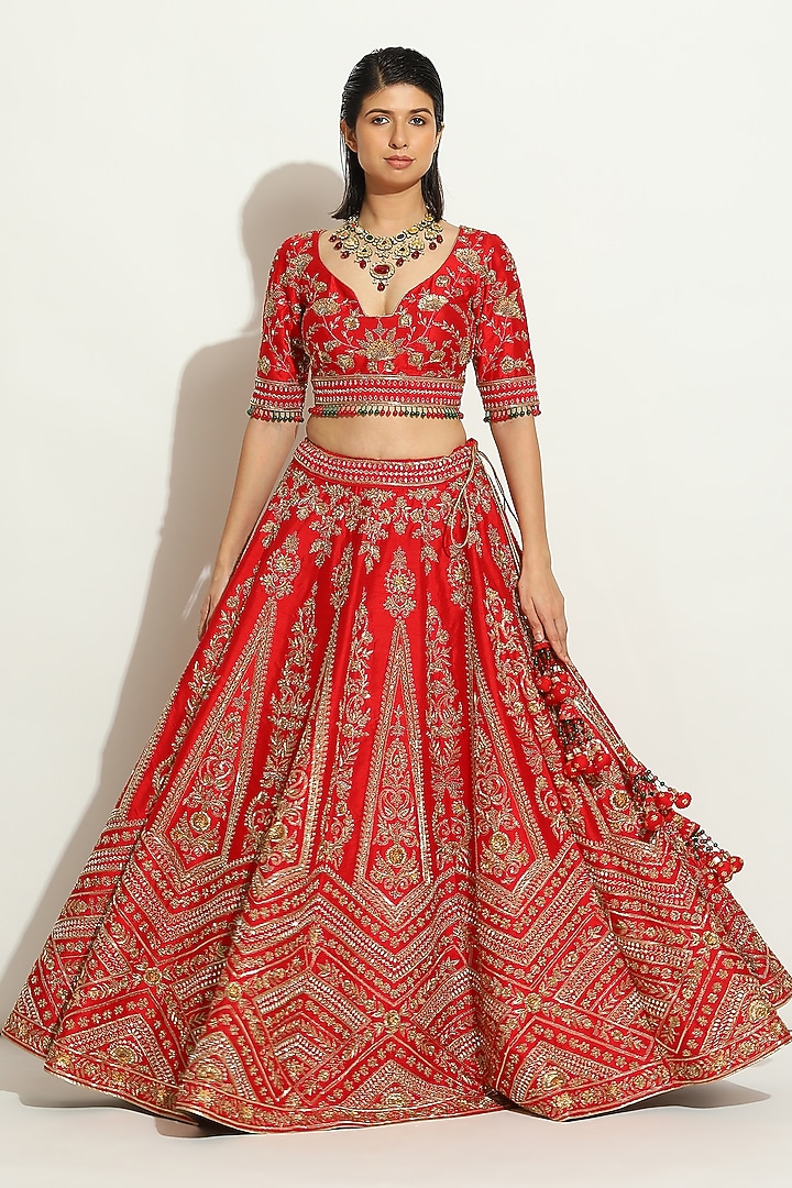 Red Raw Silk Zardosi Embroidered Bridal Lehenga Set by Vandana Sethi at Pernia's Pop Up Shop