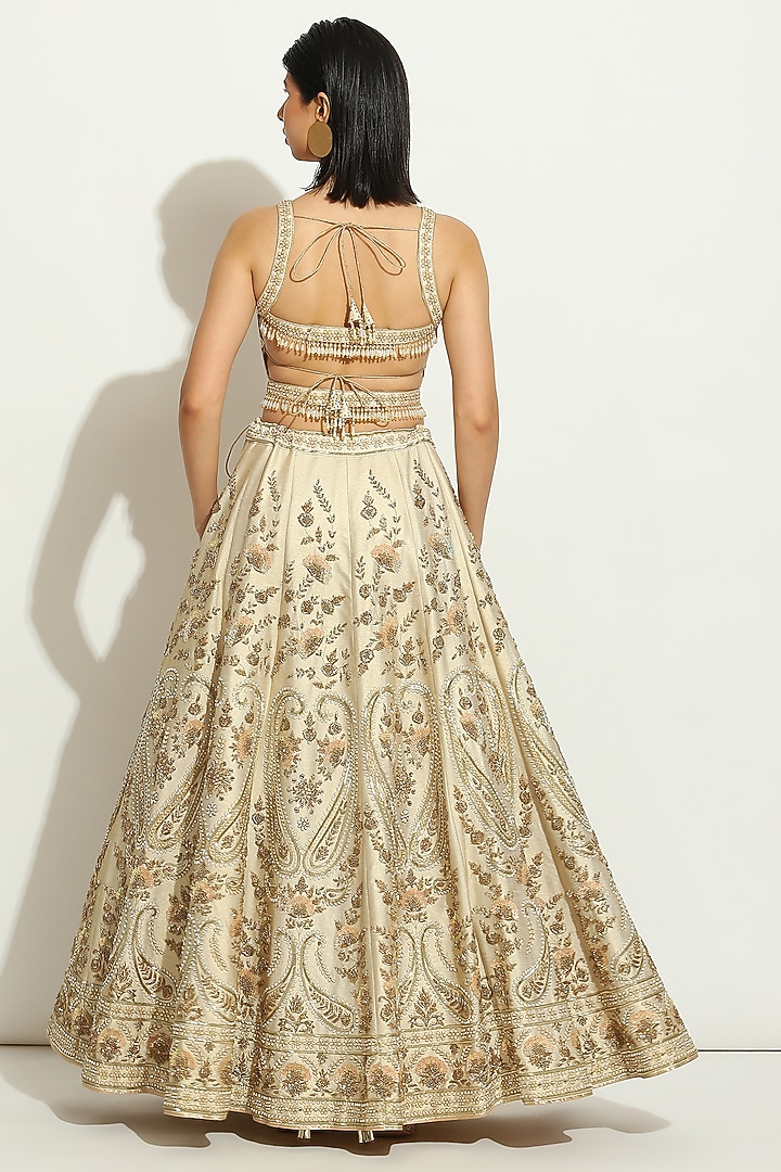 Ivory Shimmer Raw Silk Zardosi Embroidered Bridal Lehenga Set by Vandana Sethi at Pernia's Pop Up Shop