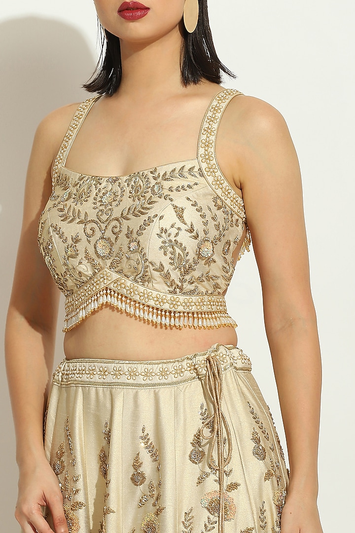 Ivory Shimmer Raw Silk Zardosi Embroidered Bridal Lehenga Set by Vandana Sethi at Pernia's Pop Up Shop