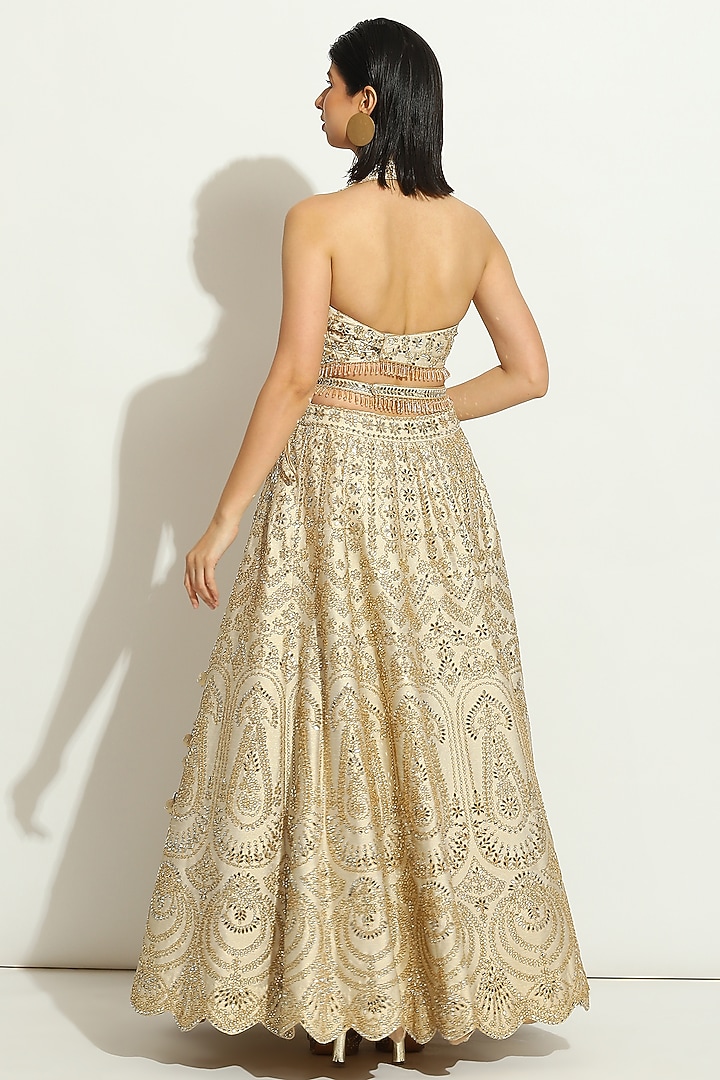 Ivory Dupion Silk MIrror Embroidered Bridal Lehenga Set by Vandana Sethi at Pernia's Pop Up Shop