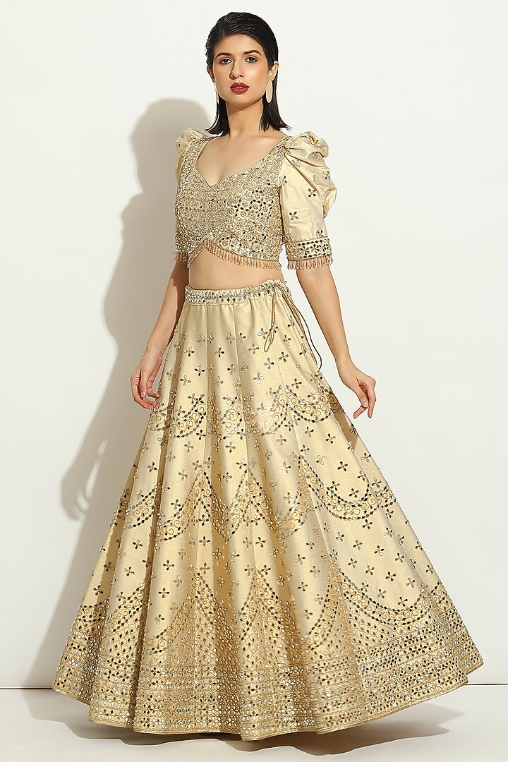 Ivory Shimmer Raw Silk MIrror Embroidered Wedding Lehenga Set by Vandana Sethi at Pernia's Pop Up Shop