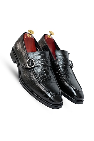 Black Leather Slip-Ons by Vantier Fashion