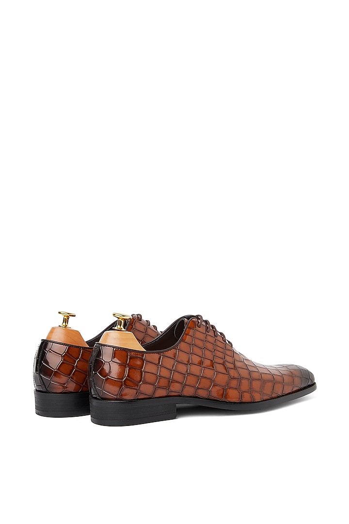 Vintage Brown Leather Shoes by Vantier Fashion at Pernia's Pop Up Shop
