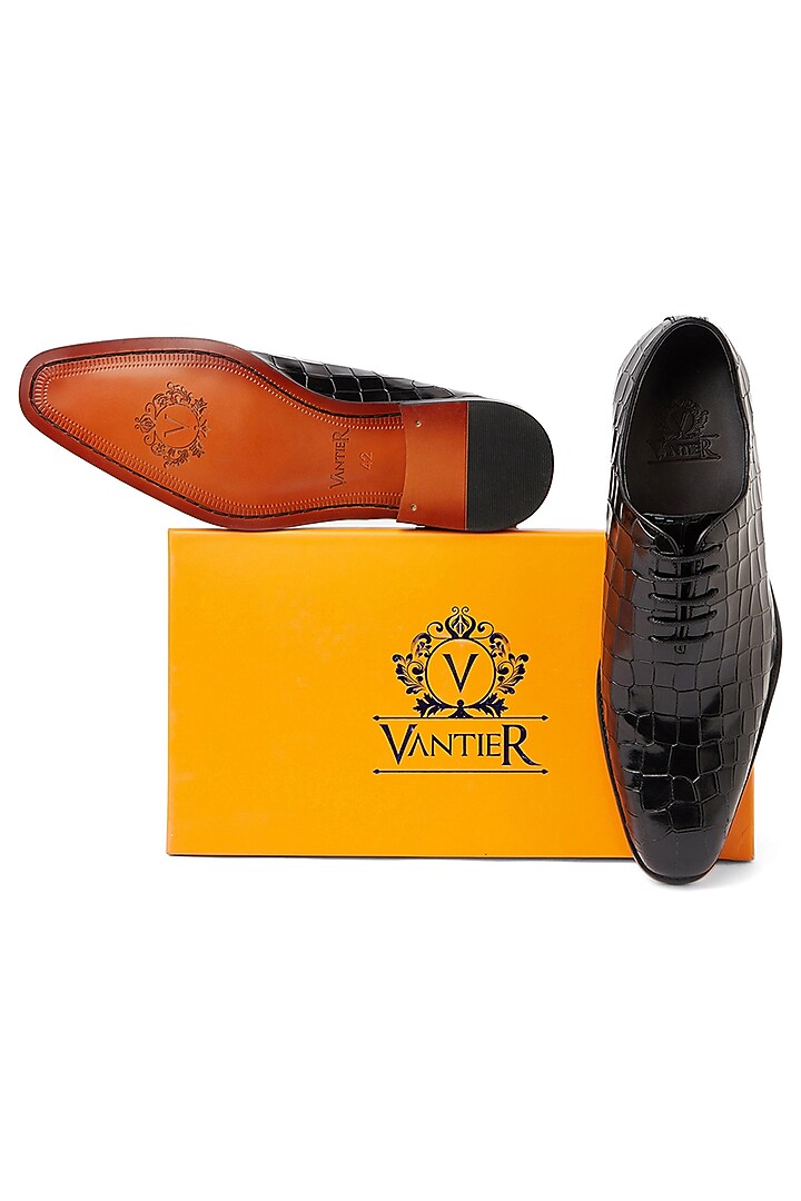 Vintage Black Leather Shoes by Vantier Fashion at Pernia's Pop Up Shop
