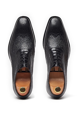 Black Oxford Shoes In Leather by Vantier Fashion