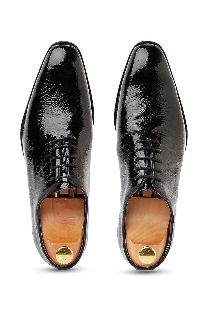Black Pure Patent Leather Shoes by Vantier Fashion