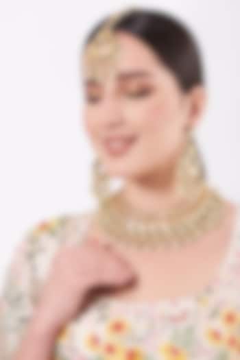 Gold Finish Kundan Polki & Pearl Drops Necklace Set by VASTRAA Jewellery at Pernia's Pop Up Shop