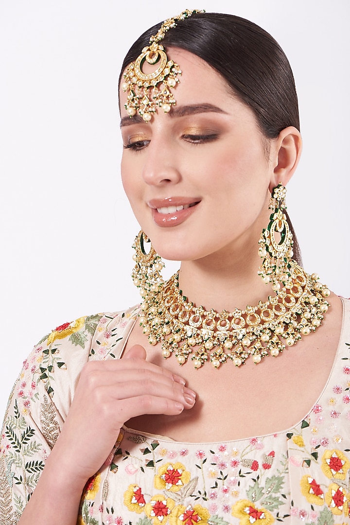 Gold Finish Kundan Polki & Pearl Drops Necklace Set by VASTRAA Jewellery at Pernia's Pop Up Shop