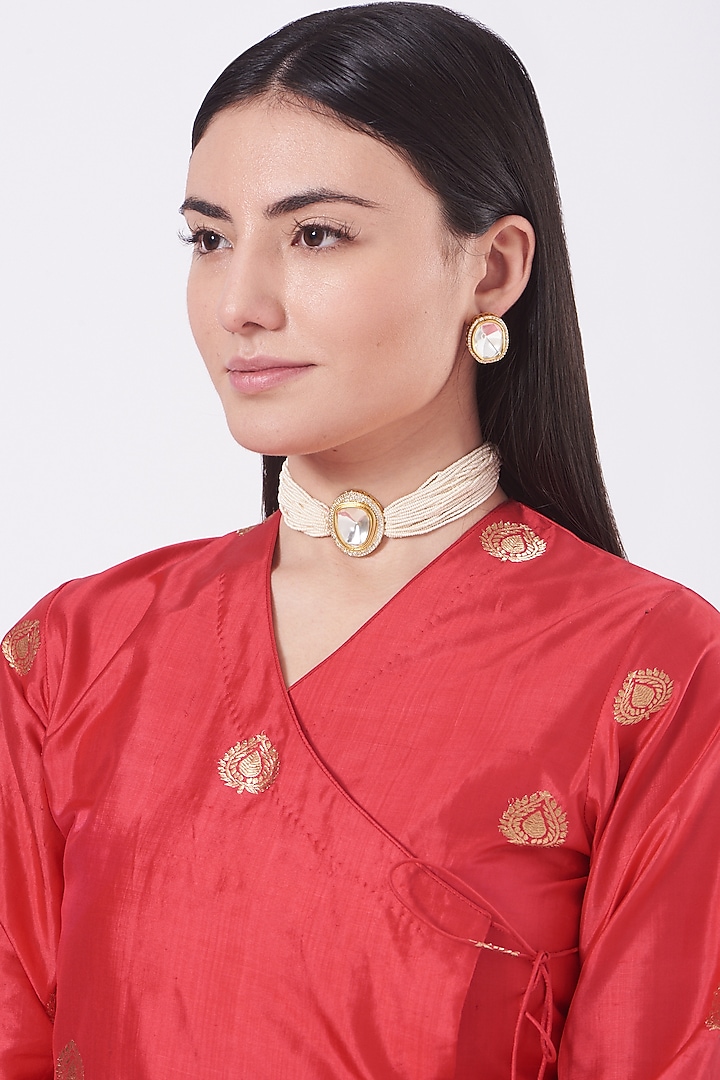 Gold Finish Kundan Polki & Pearls Choker Necklace Set by VASTRAA Jewellery at Pernia's Pop Up Shop