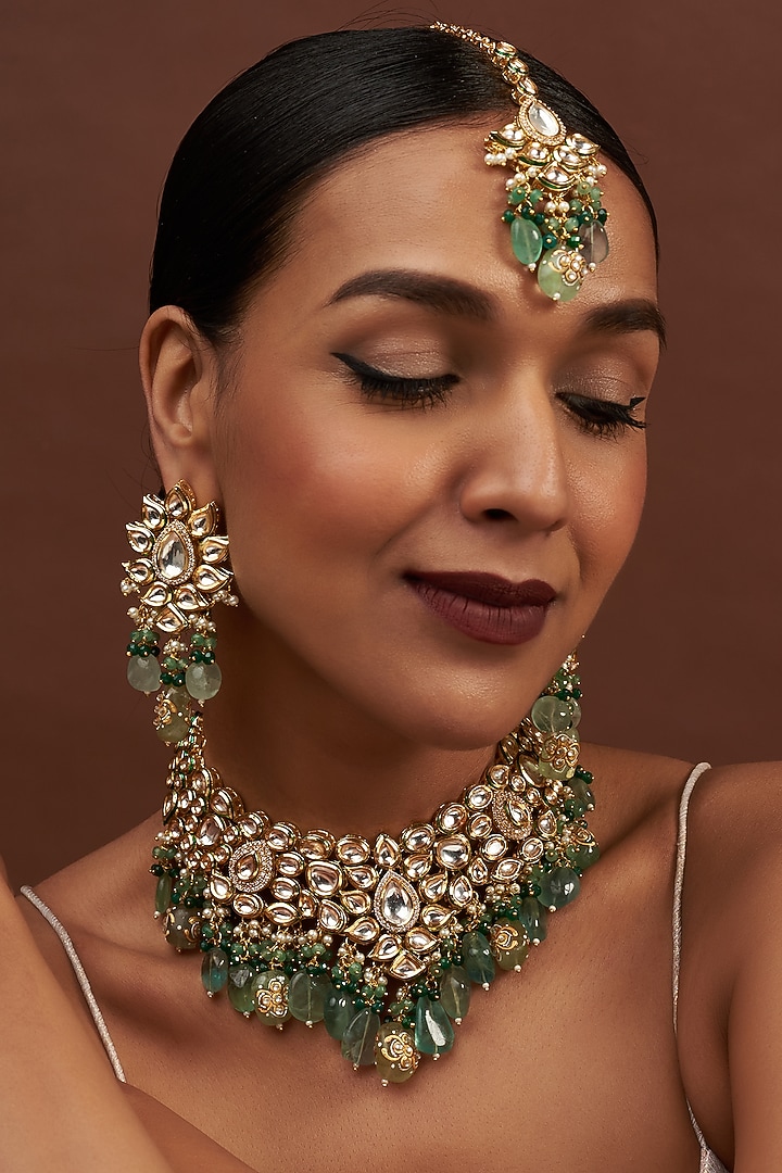 Gold Finish Kundan Polki & Green Beaded Necklace Set by VASTRAA Jewellery at Pernia's Pop Up Shop
