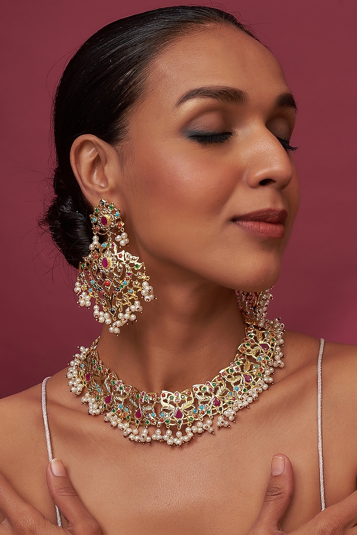Gold Finish Kundan Polki & Pearl Choker Necklace Set by VASTRAA Jewellery at Pernia's Pop Up Shop
