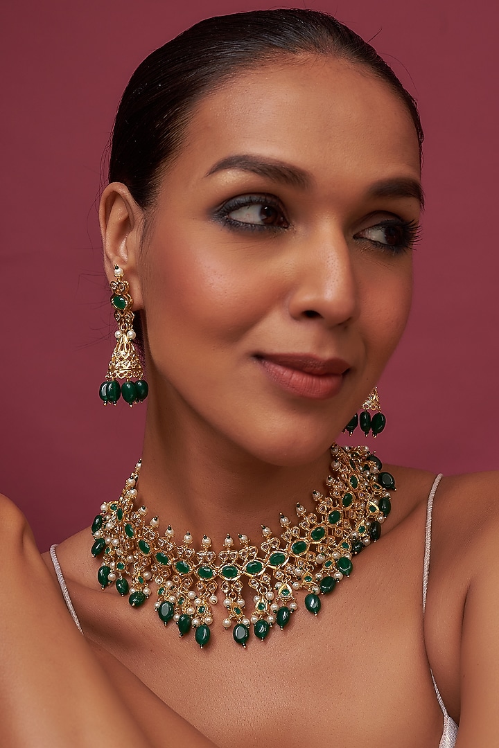 Gold Finish Kundan Polki & Green Synthetic Stone Choker Necklace Set by VASTRAA Jewellery at Pernia's Pop Up Shop