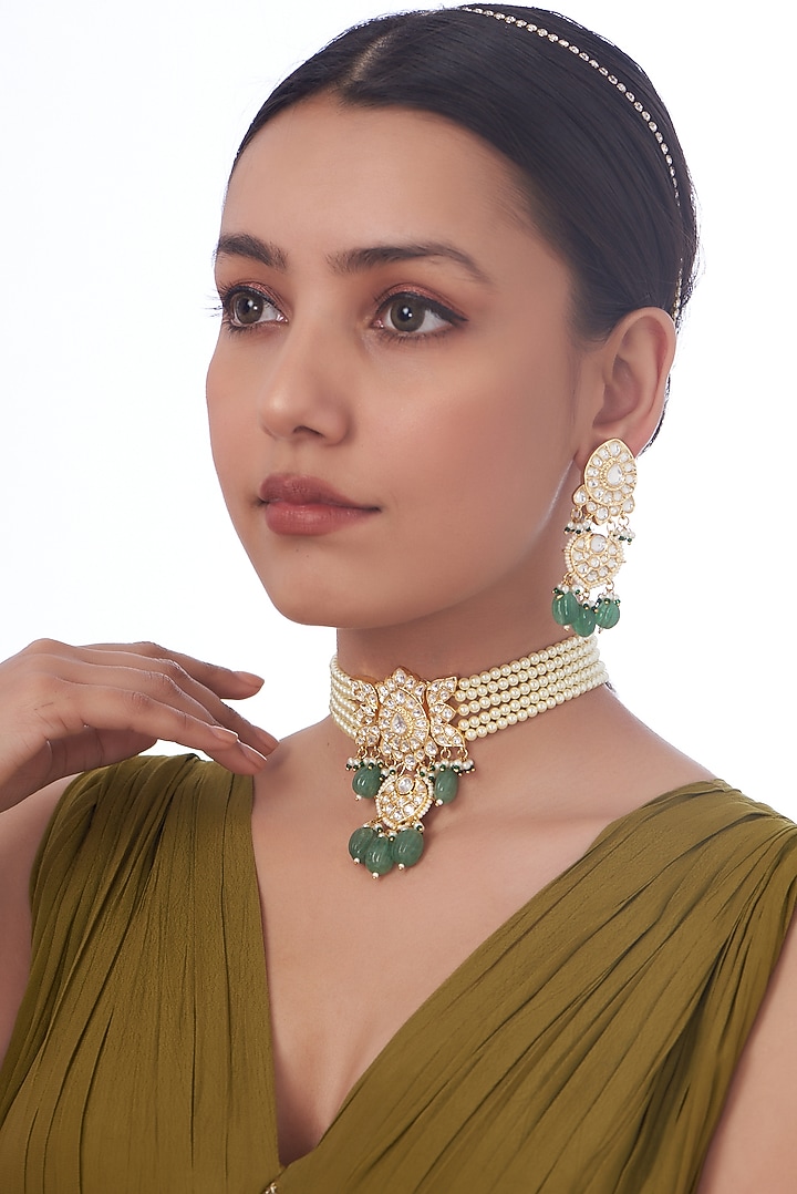 Gold Finish Kundan Polki & Green Beaded Necklace Set by VASTRAA Jewellery at Pernia's Pop Up Shop