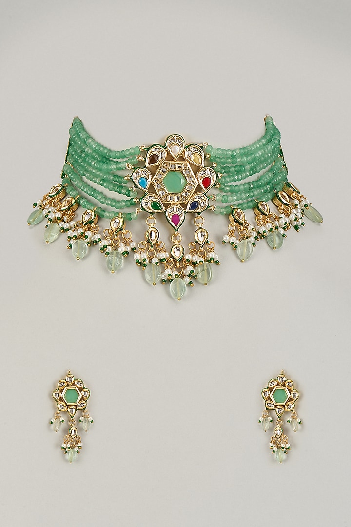 Gold Finish Kundan Polki & Green Stone Choker Necklace Set by VASTRAA Jewellery at Pernia's Pop Up Shop