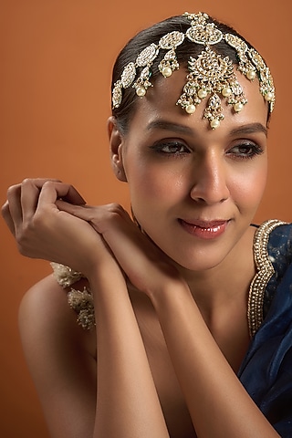 Gold Finish Kundan Polki Mathapatti by VASTRAA Jewellery